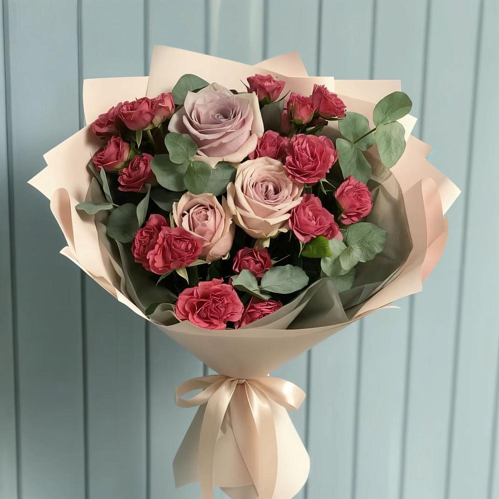 Букет цветов из: Гвоздики и Розы в Калангуй