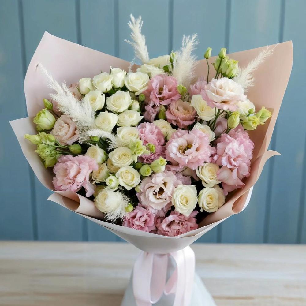 Букет цветов из: Альстромерии и Розы в Калангуй