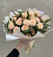 Букет Кремовые розы Латте в Калангуй