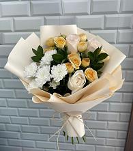 Букет цветов из:  Розы и Хризантемы в Калангуй