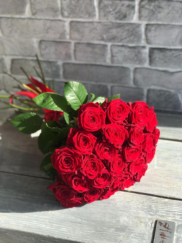 Букет Красные розы Фридом в Калангуй