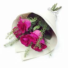 Букет цветов из:  Розы в Калангуй