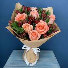 Букет цветов из:  Розы и Альстромерии в Калангуй