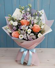 Букет цветов из:  Лизиантусы, Розы, Альстромерии и Гипсофила #REPLACE_PRED# Калангуй