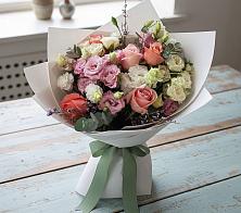 Букет цветов из:  Розы, Лизиантусы и Гвоздики в Калангуй