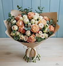 Букет цветов из:  Альстромерии и Розы в Калангуй