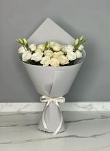 Букет цветов из:  Розы и Лизиантусы в Калангуй